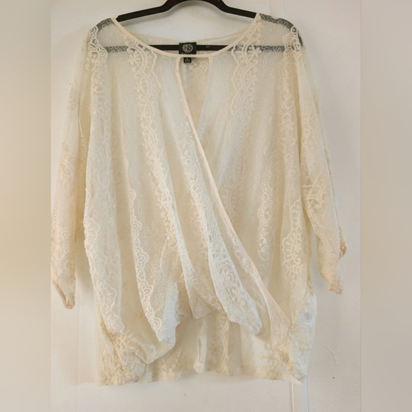 Bobeau Cream 3/4 Sleeve Wrap Blouse - Picture 2 of 8